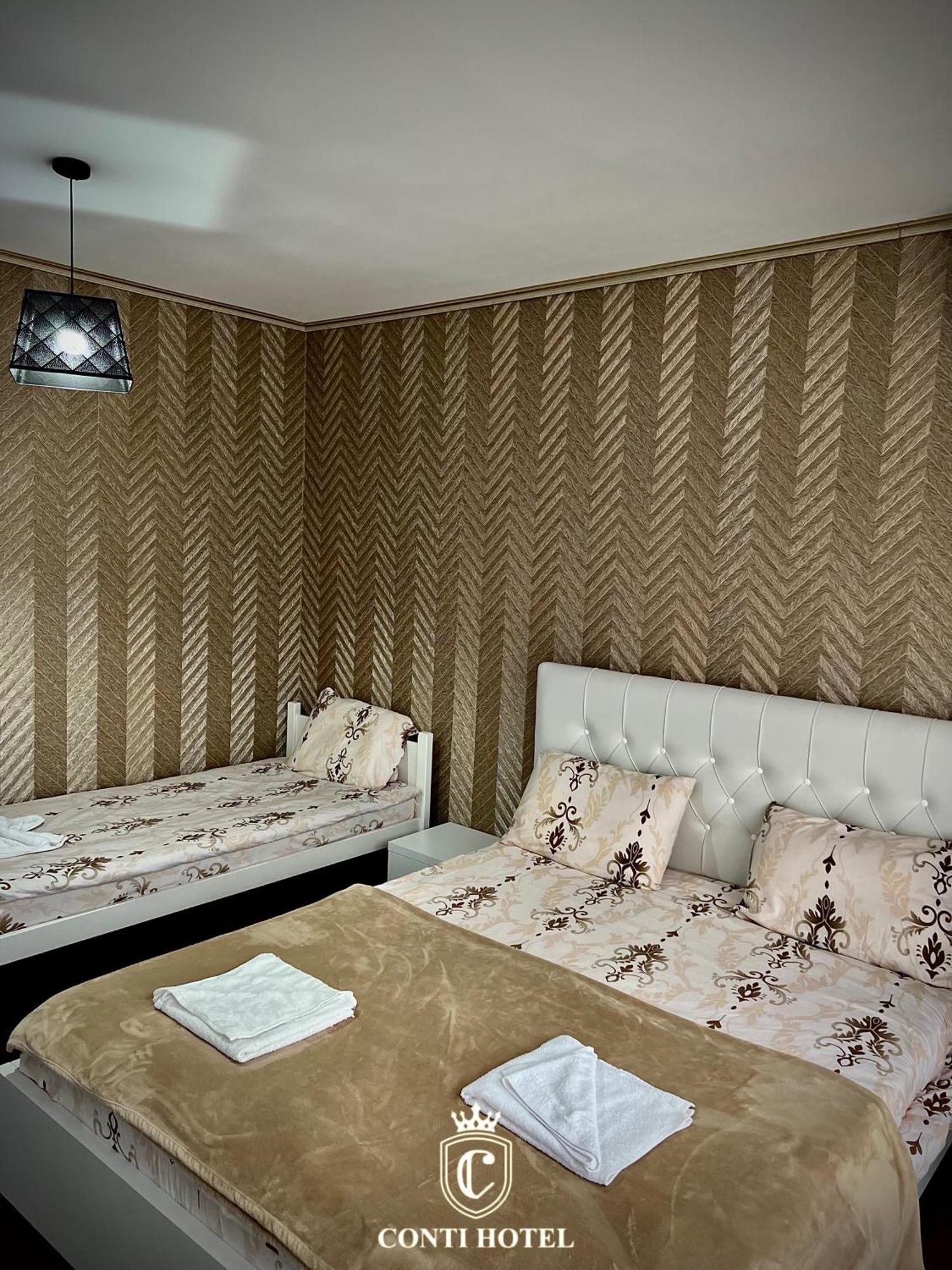 Conti Hotel & Restaurant Gjakova Eksteriør billede